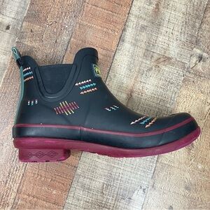 Pendleton 8.5 Geo Mix Chelsea Rain Boots Outdoor Fall Winter Waterproof Aztec